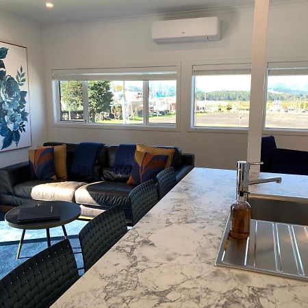 Coromandel Town Harbourside Cottage Luxury Accommodation Екстер'єр фото