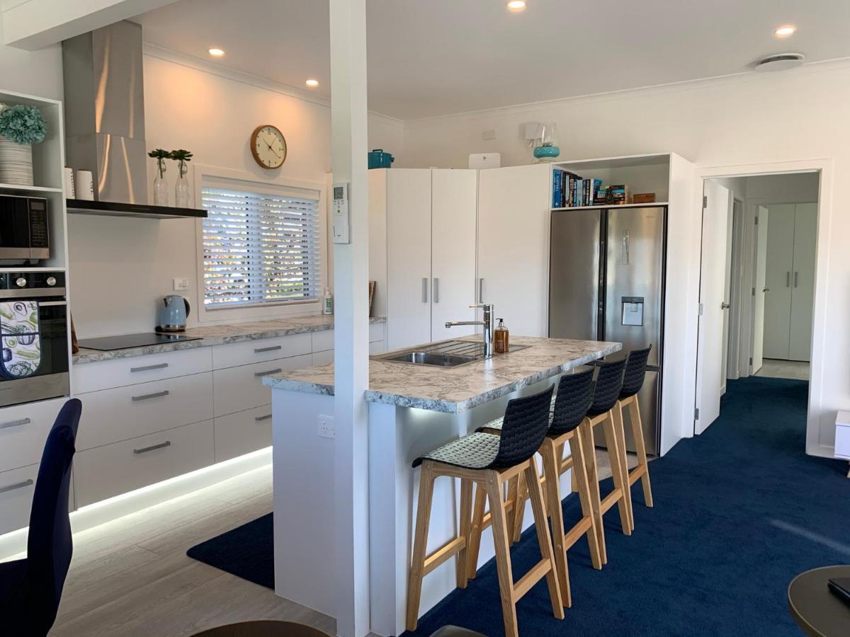 Coromandel Town Harbourside Cottage Luxury Accommodation Екстер'єр фото